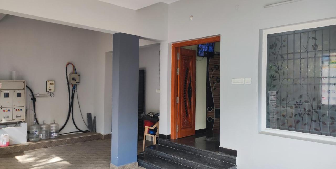 Pph Living Lakshmi Palace Tallākulam Eksteriør billede